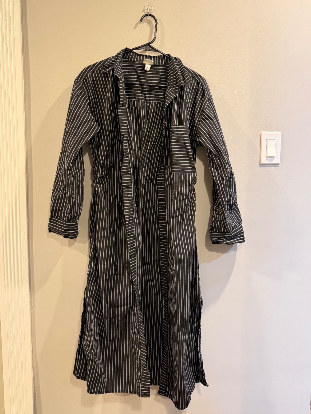 Cardigan\dress, color: black with white stripes, size: M